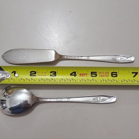 International Silver Tulip Serving Set 2pc cheese knife sugar spoon floral - Picture 9 of 11